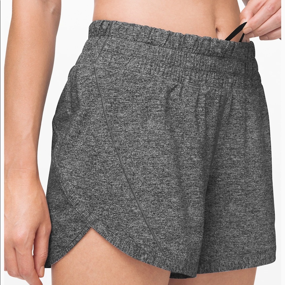 🍋Lululemon Track That Mid-Rise Short🍋